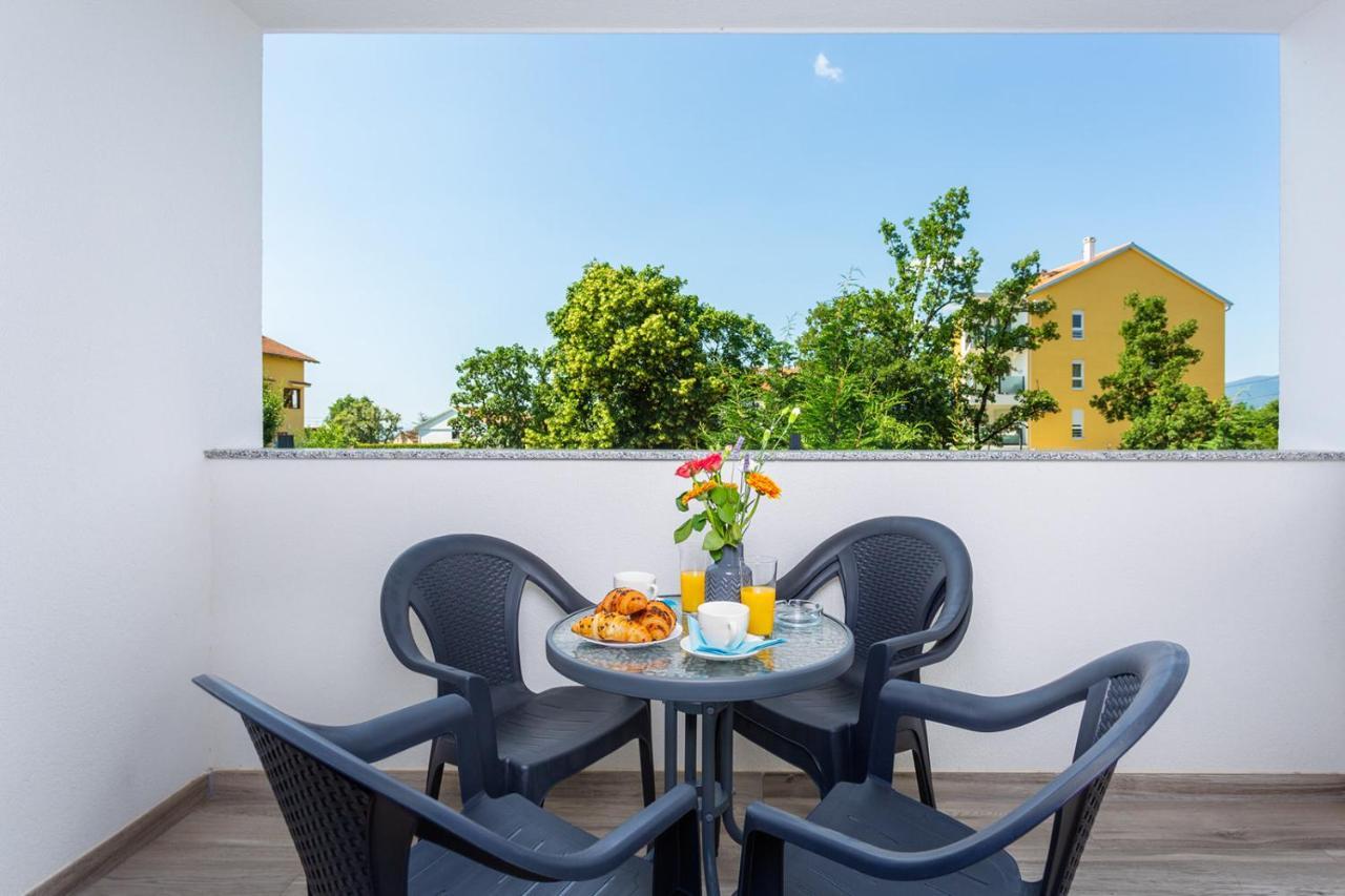 Kvarner Bay 4* - Apartments 1 & 3 Rijeka Exterior photo