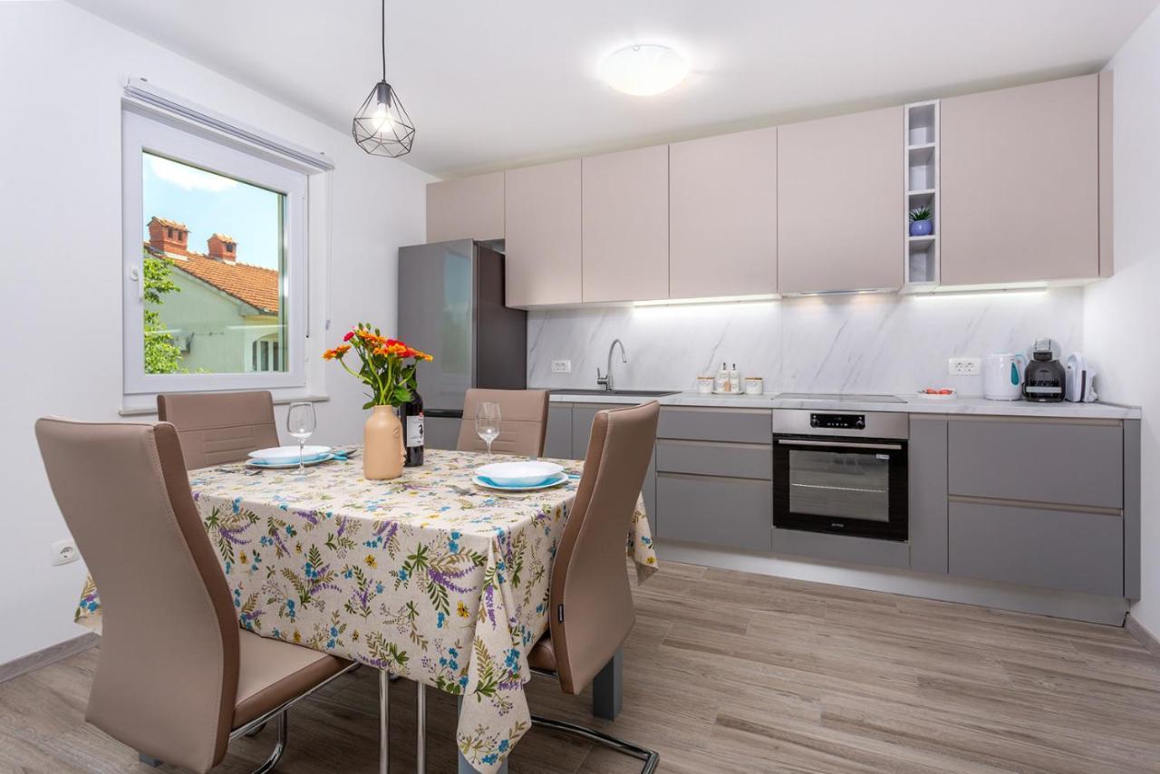 Kvarner Bay 4* - Apartments 1 & 3 Rijeka Exterior photo