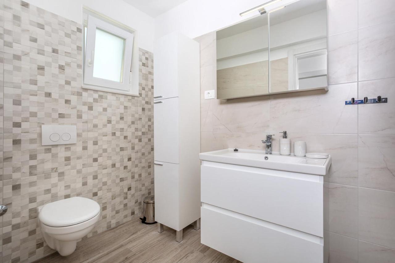 Kvarner Bay 4* - Apartments 1 & 3 Rijeka Exterior photo