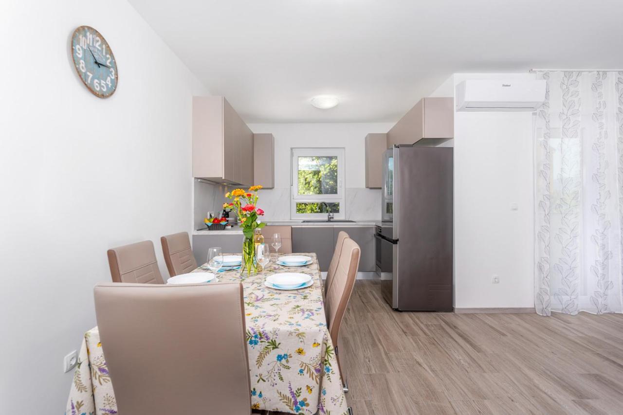 Kvarner Bay 4* - Apartments 1 & 3 Rijeka Exterior photo