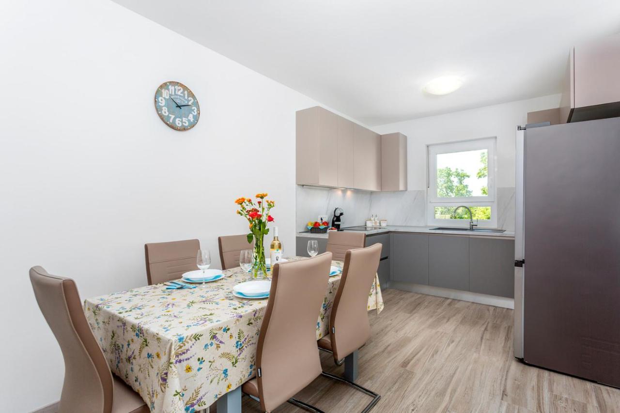 Kvarner Bay 4* - Apartments 1 & 3 Rijeka Exterior photo